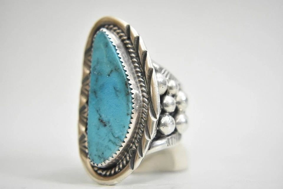 NAVAJO RING LONG TURQUOISE SOUTHWEST TRIBAL STERLING SILVER WOMEN MEN SIZE 9.75: NAVAJO RING LONG TURQUOISE SOUTHWEST TRIBAL STERLING SILVER WOMEN MEN SIZE 9.75 Navajo ring long turquoise southwest tribal sterling silver women men Size 9.75 Between a size 9.75 and size 10 Weight 3