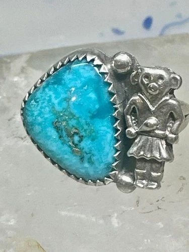 NAVAJO RING MUDMAN KACHINA TURQUOISE SIZE 6 STERLING SILVER WOMEN: NAVAJO RING MUDMAN KACHINA TURQUOISE SIZE 6 STERLING SILVER WOMEN Navajo ring Mudman Kachina turquoise size 6 sterling silver women Size 6 Weight 6g length. 3/4" Width. 7/8" Thinnest part of band. 1/8