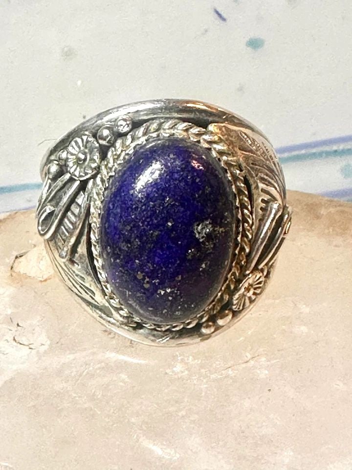 NAVAJO RING BLUE LAPIS LAZULI BAND VINTAGE STERLING SILVER SIZE 13.50 WOMEN MEN: NAVAJO RING BLUE LAPIS LAZULI BAND VINTAGE STERLING SILVER SIZE 13.50 WOMEN MEN Navajo ring blue lapis lazuli band vintage sterling silver size 13.50 women men Size 13.50 Weight 11.7g Length. 1" Width
