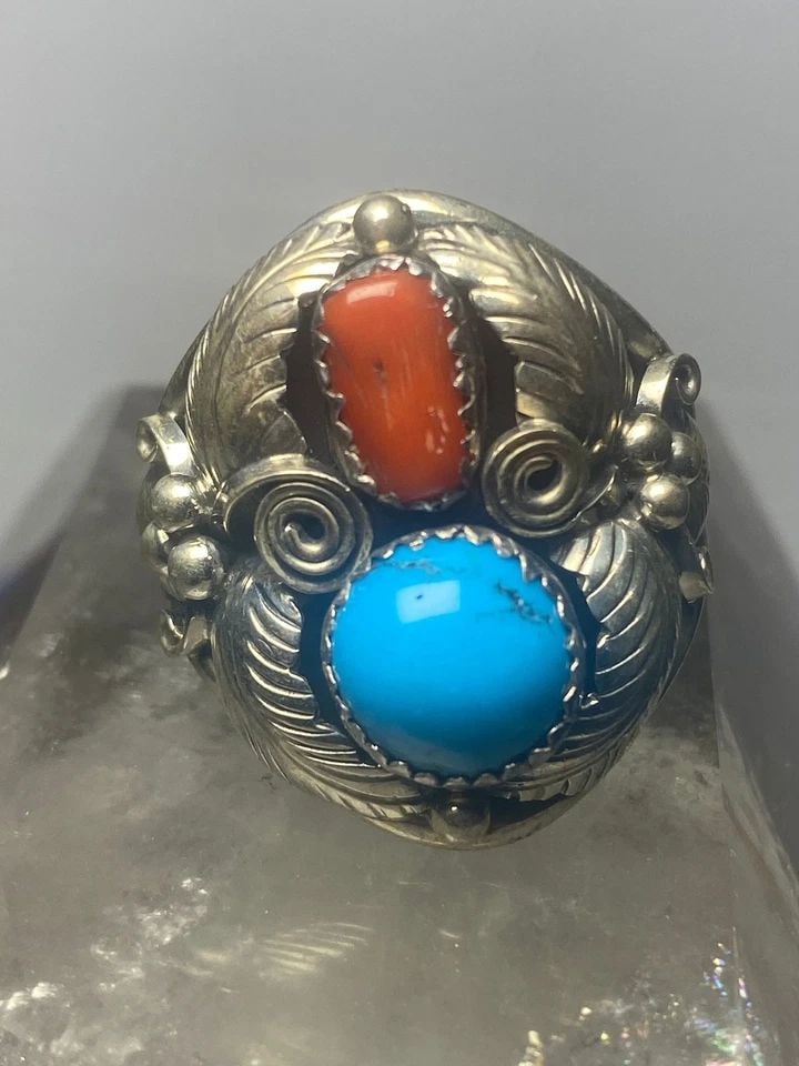 NAVAJO RING CORAL TURQUOISE BAND STERLING SILVER WOMEN MEN Q: NAVAJO RING CORAL TURQUOISE BAND STERLING SILVER WOMEN MEN Q Turquoise ring coral southwestern band sterling silver women men q Size 14.75 Between a size 14.75 and a size 15 Weight 13.4g Width 1 1/8" 