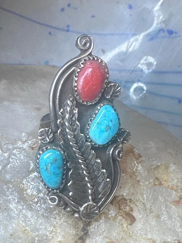LONG NAVAJO RING TURQUOISE CORAL LEAVES FLOWER STERLING SILVER SIZE 6 WOMEN: LONG NAVAJO RING TURQUOISE CORAL LEAVES FLOWER STERLING SILVER SIZE 6 WOMEN Long Navajo Ring Turquoise Coral leaves flower sterling silver size 6 women Size 6 Weight 11.6g Length 1 7/8" Width 1" Thinn