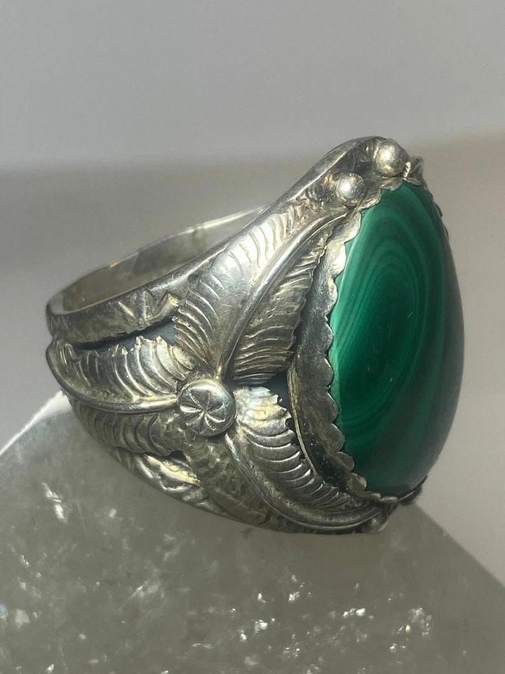 MALACHITE RING NAVAJO LEAVES SOUTHWEST STERLING SILVER MEN (1 of 2)