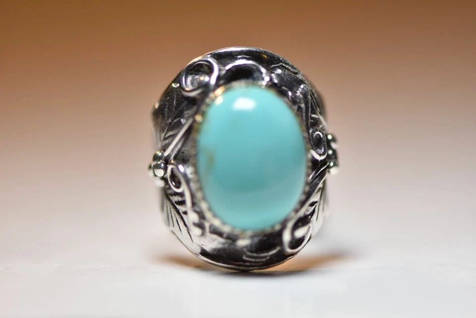 TURQUOISE RING NAVAJO LEAVES FEATHERS SOUTHWEST WOMEN STERLING SILVER (1 of 2)