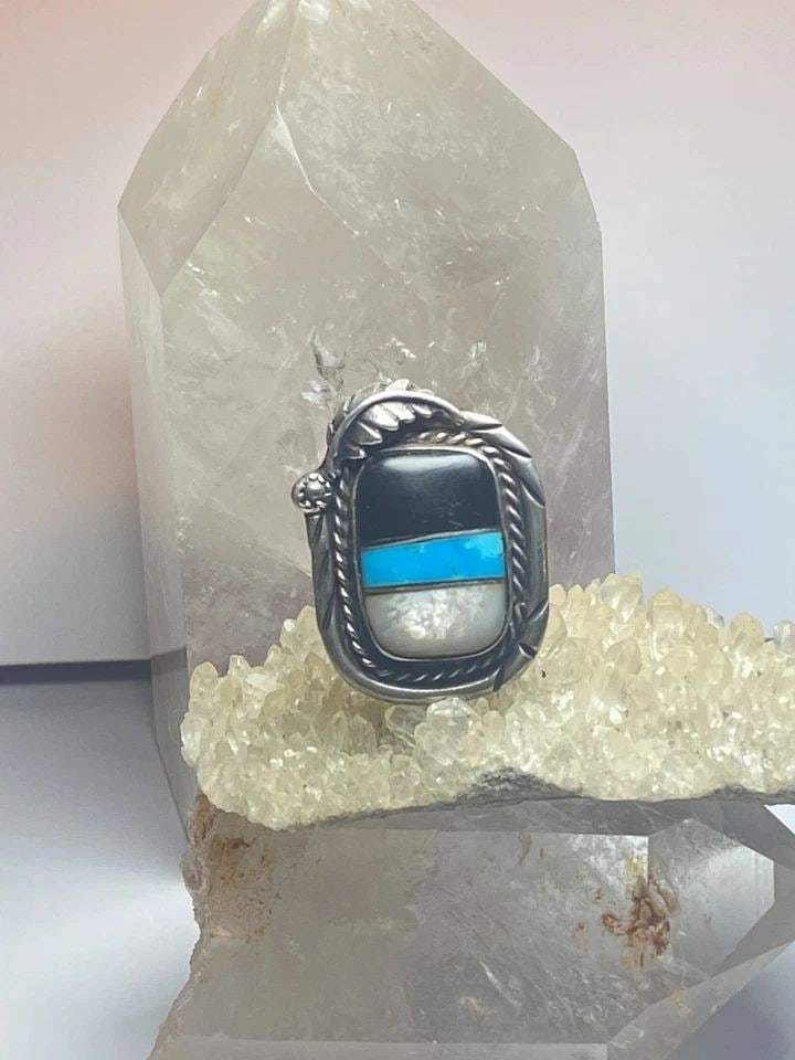 TURQUOISE RING SIZE 8.50 NAVAJO ONYX MOTHER OF PEARL SOUTHWEST STERLING SILVER M: TURQUOISE RING SIZE 8.50 NAVAJO ONYX MOTHER OF PEARL SOUTHWEST STERLING SILVER M Turquoise ring Navajo onyx mother of pearl southwest sterling silver men women Size 8.50 Weight 14.9g Length 1. 3/8" Wi