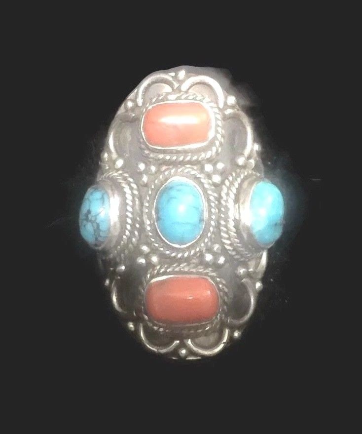 LONG TURQUOISE CORAL RING VINTAGE TRIBAL BOHO STERLING SILVER SIZE 7.75: LONG TURQUOISE CORAL RING VINTAGE TRIBAL BOHO STERLING SILVER SIZE 7.75 Long Turquoise Coral Ring Vintage Sterling Silver Tribal Ring Size 7.75 Between a Size 7.75 and a Size 8 Weight 15.7g Widest Par