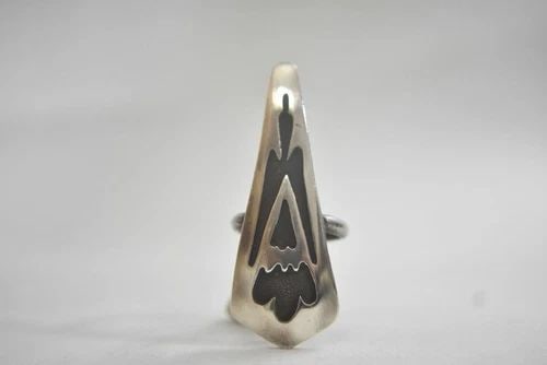 HOPI PHOENIX RING LONG TRIBAL BAND BIKER WOMEN STERLING SILVER SIZE 4.75: HOPI PHOENIX RING LONG TRIBAL BAND BIKER WOMEN STERLING SILVER SIZE 4.75 Hopi Phoenix ring long tribal band biker women sterling silver Size 4.75 Weight 7.2g Widest part of band 1 7/8" Thinnest part o