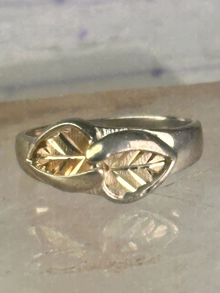 BLACK HILLS GOLD RING LEAVES BAND SIZE 10 STERLING SILVER WOMEN (1 of 1)