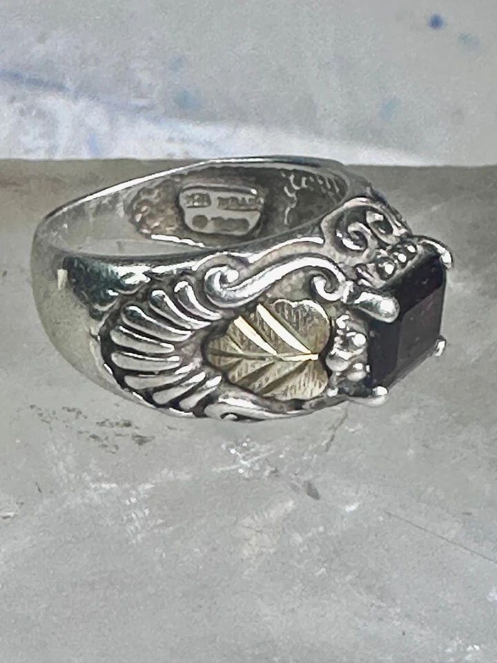 BLACK HILLS GOLD RING WEDDING BAND GARNET LEAVES SIZE_5.5 STERLING SILVER WOMEN (1 of 2)
