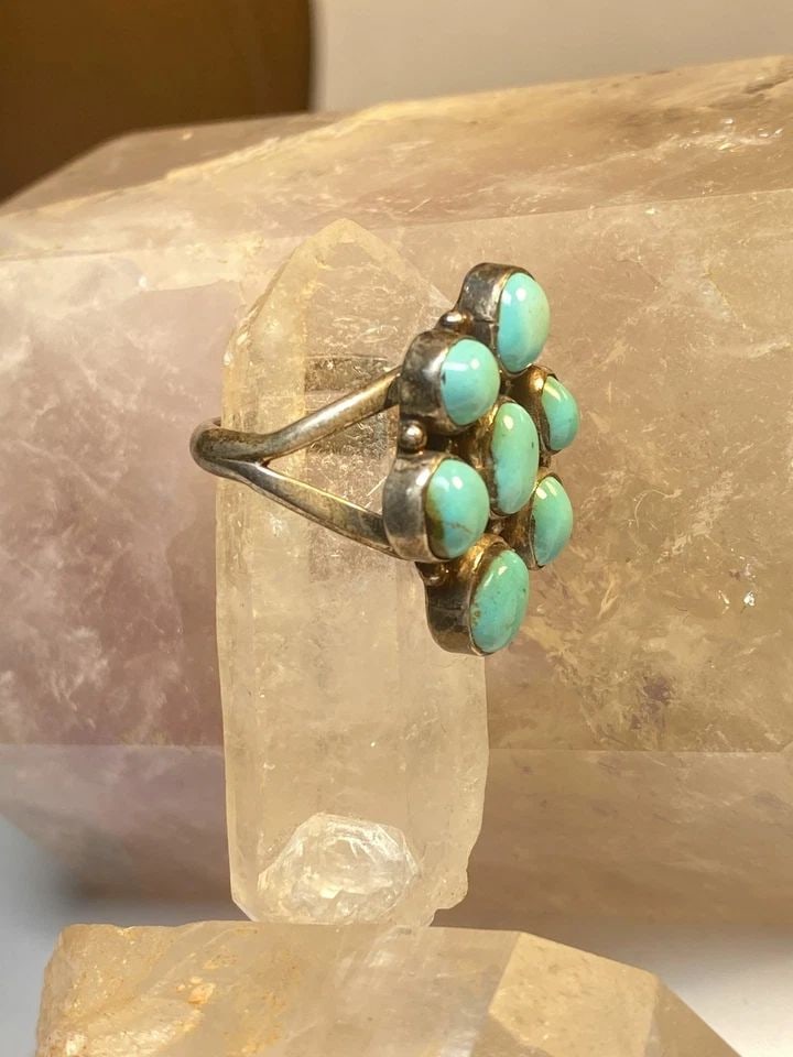 TURQUOISE RING ZUNI FLOWER PETITE POINT STERLING SILVER WOMEN GIRLS (1 of 2)