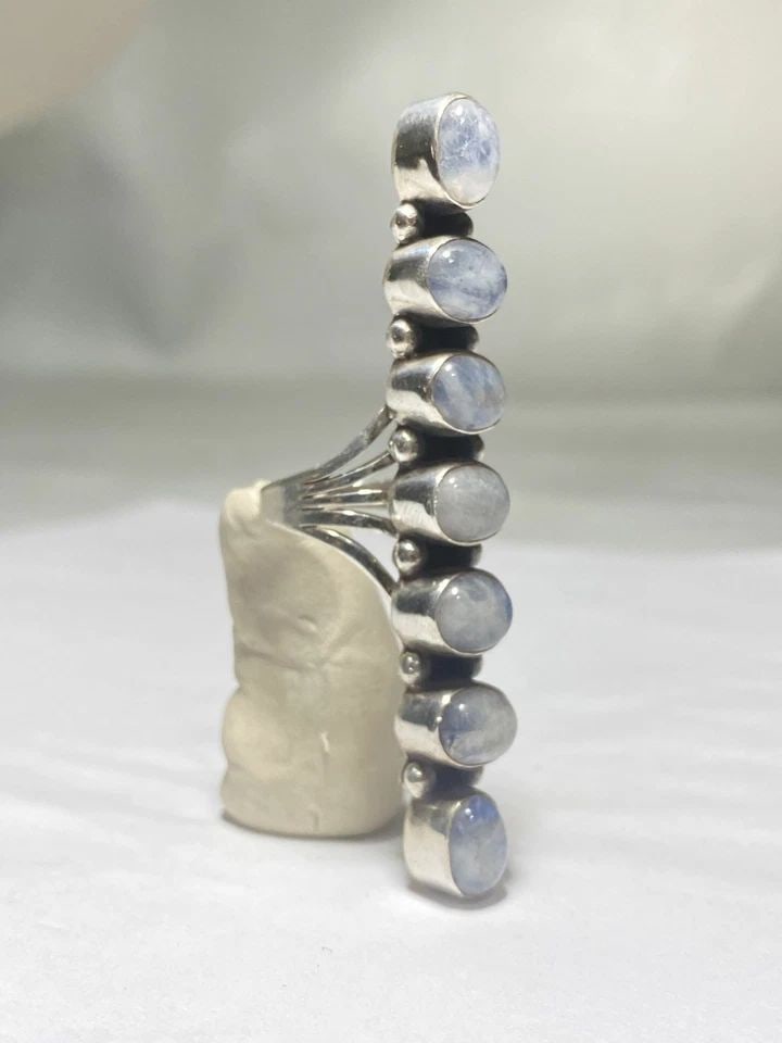 LONG MOONSTONE RING SOUTHWEST STERLING SILVER WOMEN GIRLS: LONG MOONSTONE RING SOUTHWEST STERLING SILVER WOMEN GIRLS long moonstone ring southwest sterling silver women girls Size 7 Weight 21.1g Length 2 3/4" Width 3/8" Thinnest part of the band 1/