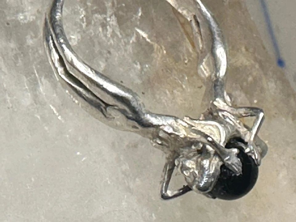NUDE LADIES RING HOLDING AN ONYX WORLD GLOBE SIZE 7.50 STERLING SILVER WOMEN (1 of 2)