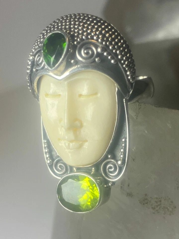 FACE RING LONG BOHO STERLING SILVER WOMEN GIRLS: FACE RING LONG BOHO STERLING SILVER WOMEN GIRLS Face ring long boho sterling silver women girls Size 8.75 Weight. 10.6g Length. 1. 1/2" Width. 7/8 " Thinnest part 3/16"