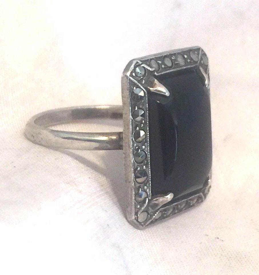 VINTAGE STERLING SILVER ONYX MARCASITE ART DECO RING SIZE 5.5 4G MOURNING (1 of 2)