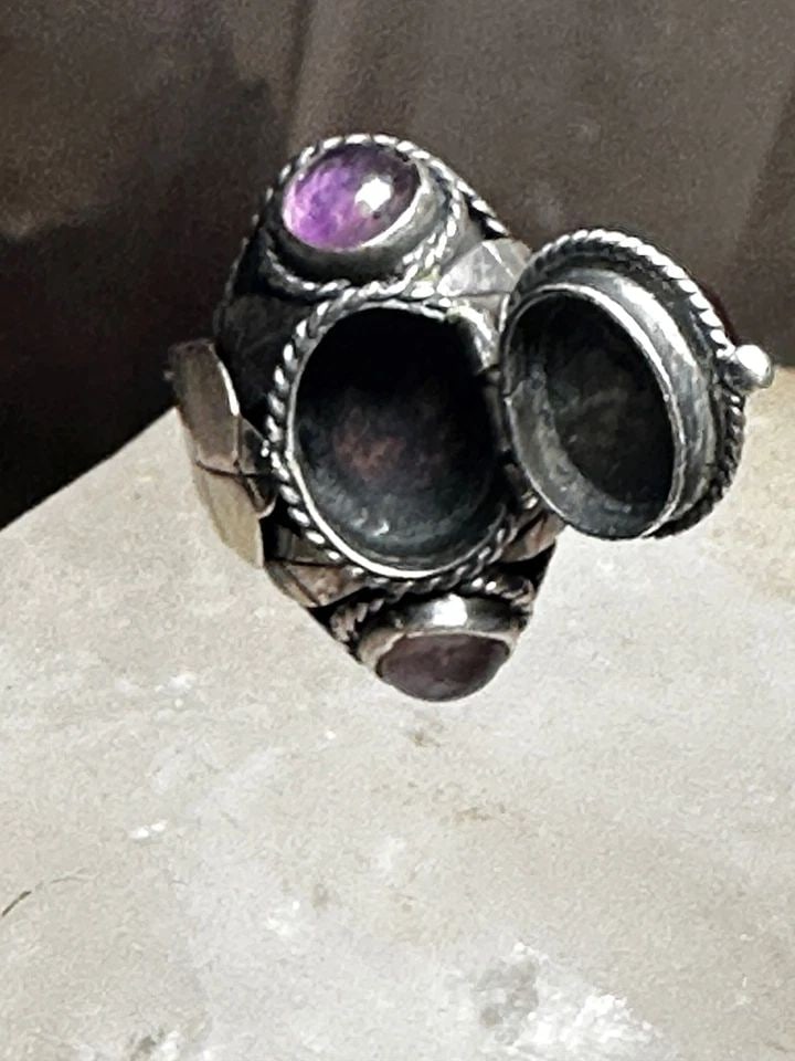 AMETHYST POISON RING SIZE 8 STERLING SILVER STERLING WOMEN (1 of 2)
