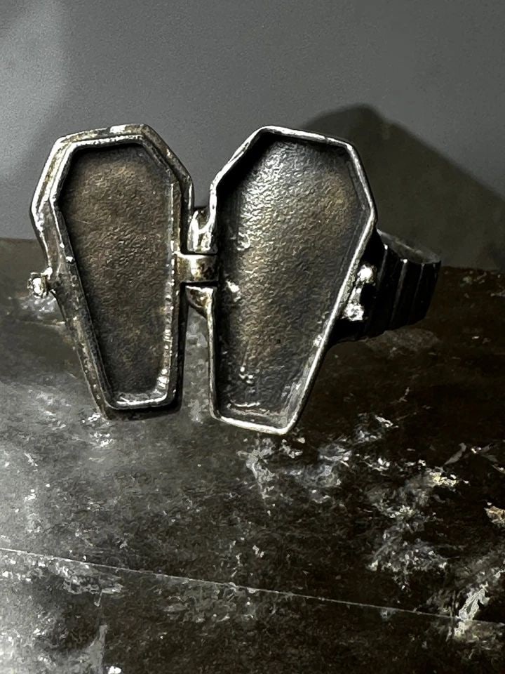 POISON RING COFFIN CROSS GOTHIC HALLOWEEN SIZE 6.50 STERLING SILVER WOMEN (1 of 2)