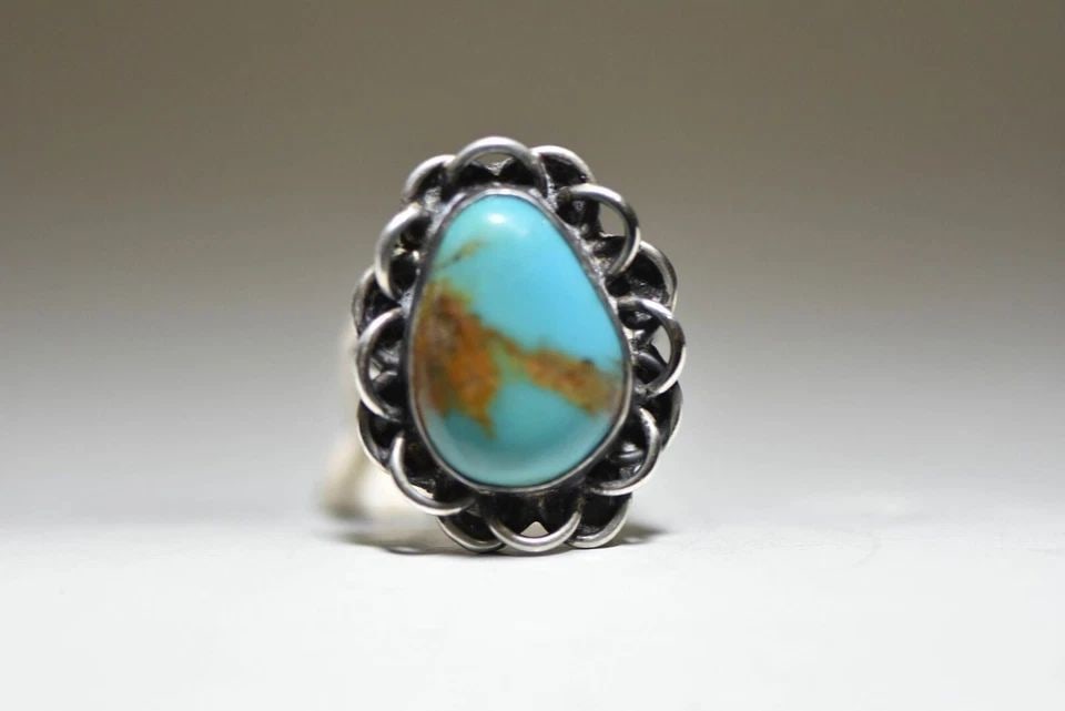 TURQUOISE RING NAVAJO FLOWER SOUTHWEST STERLING SILVER WOMEN (1 of 1)