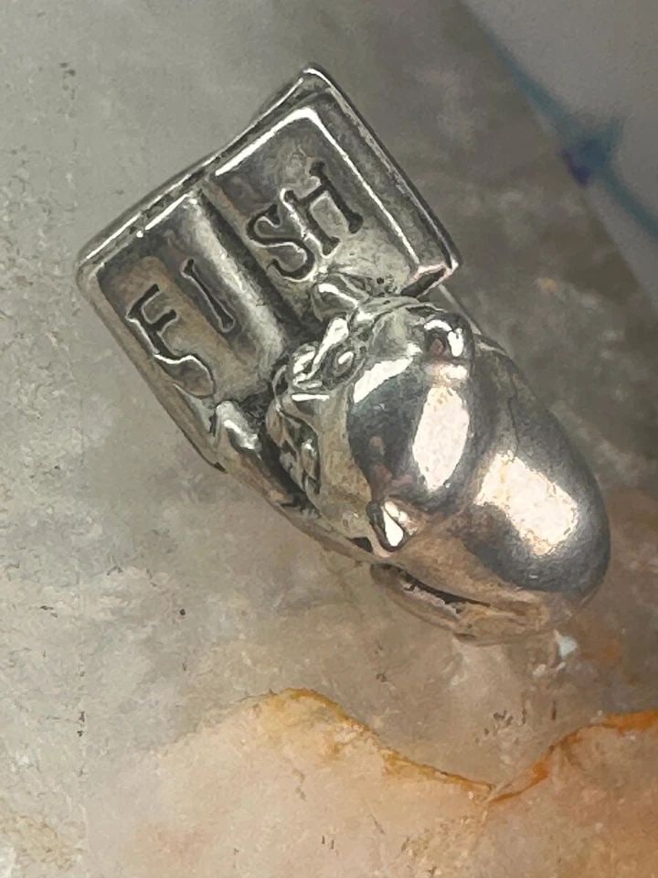 CAT RING READING FISH BOOK PINKY BAND STERLING SILVER SIZE 4.75 STERLING SILVER: CAT RING READING FISH BOOK PINKY BAND STERLING SILVER SIZE 4.75 STERLING SILVER Cat ring reading Fish Book pinky band sterling silver size 4.75 sterling silver Size 4.75 Weight 6.2g Width 3/4" Thinnes