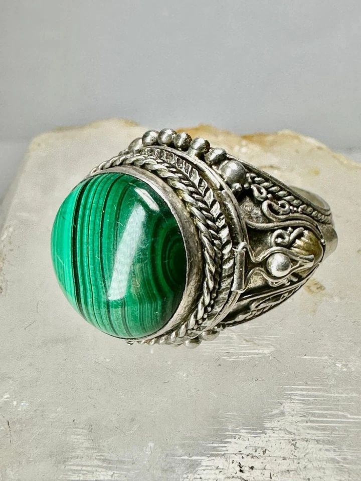 POISON RING MALACHITE BOHO SIZE 7.50 STERLING SILVER WOMEN GIRLS (1 of 1)