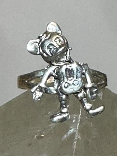 MOUSE RING FACE HANDS FEET MOVE CHARACTER SIZE 7 BAND STERLING SILVER WOMEN: MOUSE RING FACE HANDS FEET MOVE CHARACTER SIZE 7 BAND STERLING SILVER WOMEN Mouse ring Face hands feet move character size 7 band sterling silver women I leave the rings unpolished until I sell .. If 