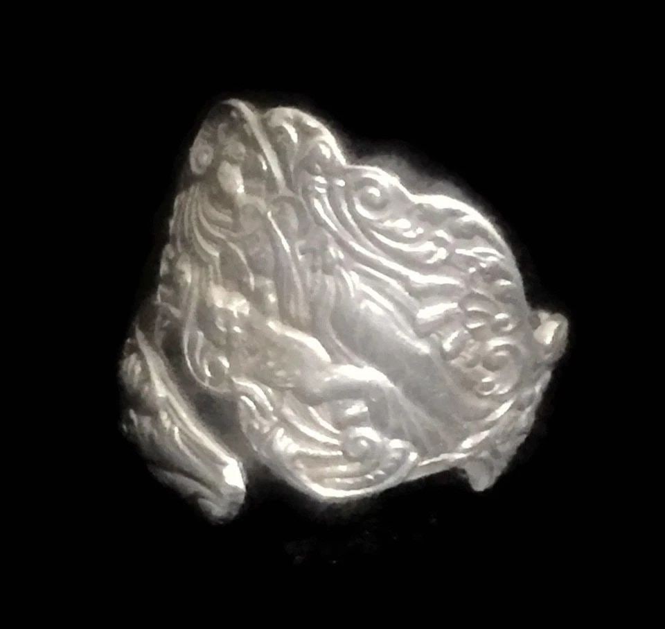 VINTAGE ANGEL CUPID EROS VENUS STERLING SILVER SPOON VALENTINE RING SIZE 9 THUMB: VINTAGE ANGEL CUPID EROS VENUS STERLING SILVER SPOON VALENTINE RING SIZE 9 THUMB Vintage Angel Cupid Eros Venus Sterling Silver Spoon Ring Size 9 Slightly Adjustable Weight 7.4g Widest Part of Band 7/