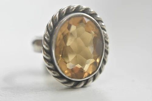 YELLOW RING TRIBAL ROPE DESIGN STERLING SILVER WOMEN SIZE 7.75: YELLOW RING TRIBAL ROPE DESIGN STERLING SILVER WOMEN SIZE 7.75 Yellow ring tribal rope design sterling silver women Size 7.75 Weight 9.7g Widest part of band 15/16" Thinnest part of band 5/32"