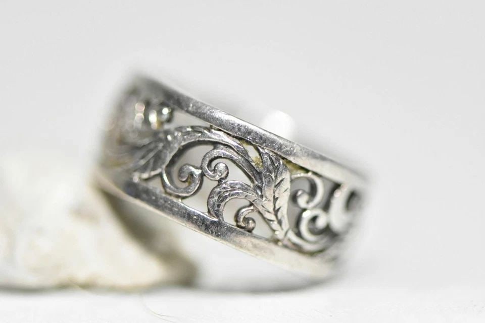 VINE BAND LEAF RING SCROLLWORK STERLING SILVER WOMEN SIZE 7 (1 of 2)