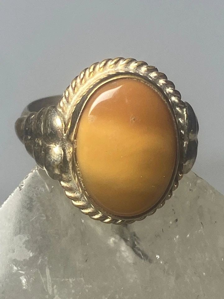 AGATE ? RING SOUTHWEST PINKY WOMEN GIRLS: AGATE ? RING SOUTHWEST PINKY WOMEN GIRLS Agate ring southwest pinky women girls Size 4.25 Weight 4.4g Length 5/8" Width 3/8" Thinnest part of band. 1/8"