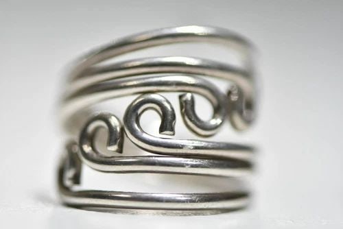 SPIRAL RING MODERN BAND MEXICO MID CENTURY STERLING SILVER WOMEN GIRLS SIZE 6.7 (1 of 1)