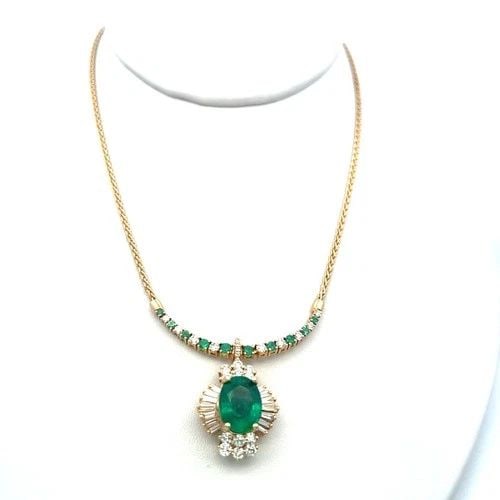 18K YG PENDANT NECKLACE WITH 1.92CT ROUND & BAGUETTE DIAMONDS 3.5CT EMERALD: 18K YG PENDANT NECKLACE WITH 1.92CT ROUND & BAGUETTE DIAMONDS 3.5CT EMERALD 18K YG PENDANT NECKLACE WITH 1.92CT ROUND & BAGUETTE DIAMONDS 3.5CT EMERALD PRODUCT DESCRIPTION Detailed Description: In the