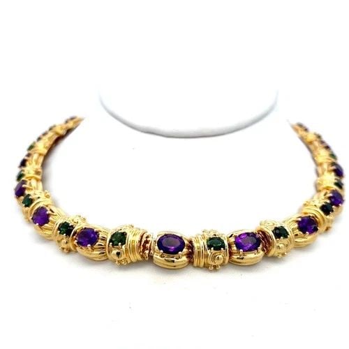 18.00 CARAT AMETHYSTS 9.00 CARAT TOURMALINE 18K YG GEMS STONE NECKLACE: 18.00 CARAT AMETHYSTS 9.00 CARAT TOURMALINE 18K YG GEMS STONE NECKLACE Title: 18.00 Carat Oval Shape Amethysts 9.00 Carat Oval Shape Tourmaline 18 Karat Yellow Gold Gems Stone Necklace Style: Gems Sto