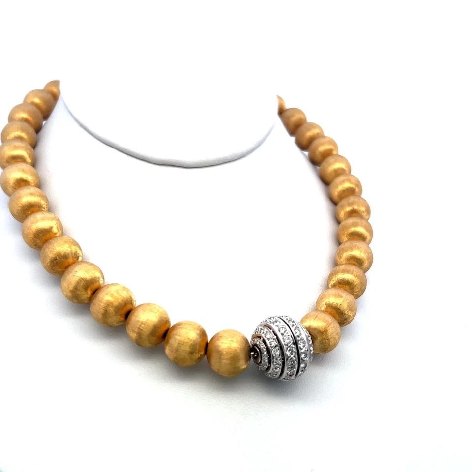VINTAGE 18K YELLOW GOLD BEAD NECKLACE WITH 2 CARAT ROUND H SI DIAMONDS: VINTAGE 18K YELLOW GOLD BEAD NECKLACE WITH 2 CARAT ROUND H SI DIAMONDS VINTAGE 18K YELLOW GOLD BEAD NECKLACE WITH 2 CARAT ROUND H SI DIAMONDS PRODUCT DESCRIPTION Detailed Description: Elevate your ele