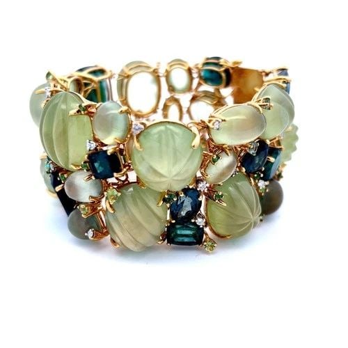 LARGE TOURMALINE & 0.35CT DIAMOND MULTI-GEM BRACELET IN 18K YELLOW GOLD: LARGE TOURMALINE & 0.35CT DIAMOND MULTI-GEM BRACELET IN 18K YELLOW GOLD Title: Large Tourmaline & 0.35ct Diamond Multi-Gem Bracelet in 18K Yellow Gold Style: Multi-Gems Metal: 18 Karat Yellow Gold Gem