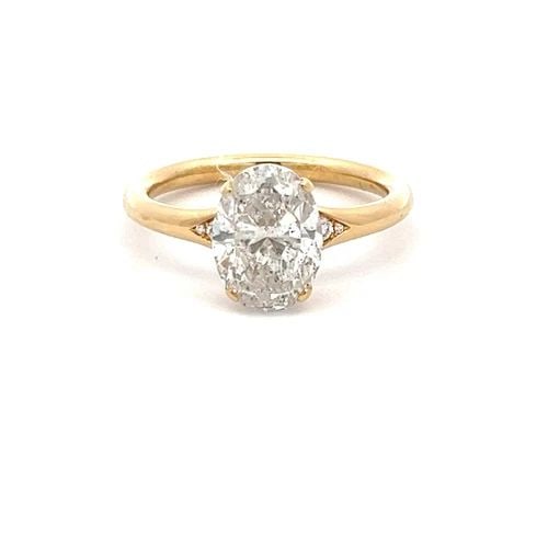 2.06 CARAT OVAL SHAPE H I1 & ROUND BRILLIANT I SI1 DIAMOND 14K YG RING: 2.06 CARAT OVAL SHAPE H I1 & ROUND BRILLIANT I SI1 DIAMOND 14K YG RING Title: 2.06 Carat Oval Shape H I1 and Round Brilliant I SI1 Diamond 14 Karat Yellow Gold Engagement Ring Style: Engagement Metal: