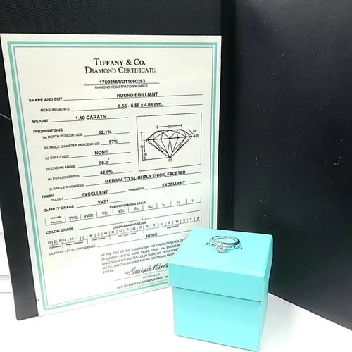 TIFFANY & CO. 1.10 CARAT ROUND BRILLIANT I VVS1 DIAMOND WHITE PLATINUM RING: TIFFANY & CO. 1.10 CARAT ROUND BRILLIANT I VVS1 DIAMOND WHITE PLATINUM RING Title: Tiffany & Co 1.10 Carat Round Brilliant I VVS1 Diamond White Platinum Engagement Ring Style: Engagement Metal: White 