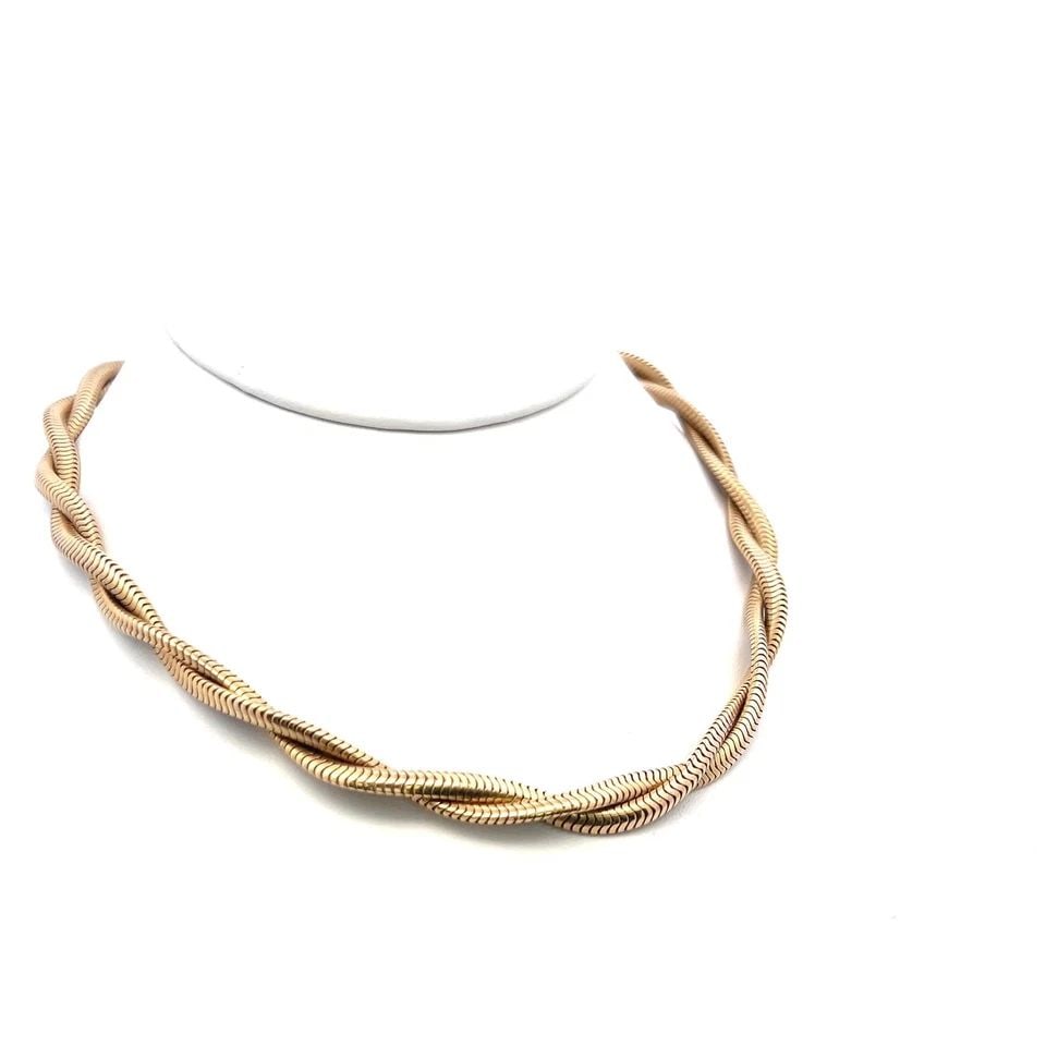 VINTAGE 14K YELLOW GOLD TWISTED HERRINGBONE CHAIN NECKLACE 52.8 GRAMS 14.50 INCH: VINTAGE 14K YELLOW GOLD TWISTED HERRINGBONE CHAIN NECKLACE 52.8 GRAMS 14.50 INCH VINTAGE 14K YELLOW GOLD TWISTED HERRINGBONE CHAIN NECKLACE 52.8 GRAMS 14.50 INCH PRODUCT DESCRIPTION Video: Video Link 