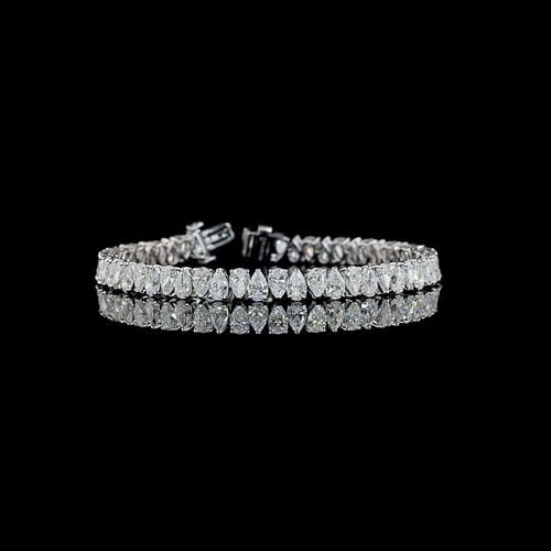 LAB-GROWN 12.49 CARAT PEAR E-F-VS1 DIAMOND 14K WHITE GOLD TENNIS BRACELET: LAB-GROWN 12.49 CARAT PEAR E-F-VS1 DIAMOND 14K WHITE GOLD TENNIS BRACELET Title: High-quality Brand-New Echo Friendly Elegant Lab-Grown 12.49 Carat Pear E-F-VS1 Diamond 14K White Gold Tennis Bracelet 