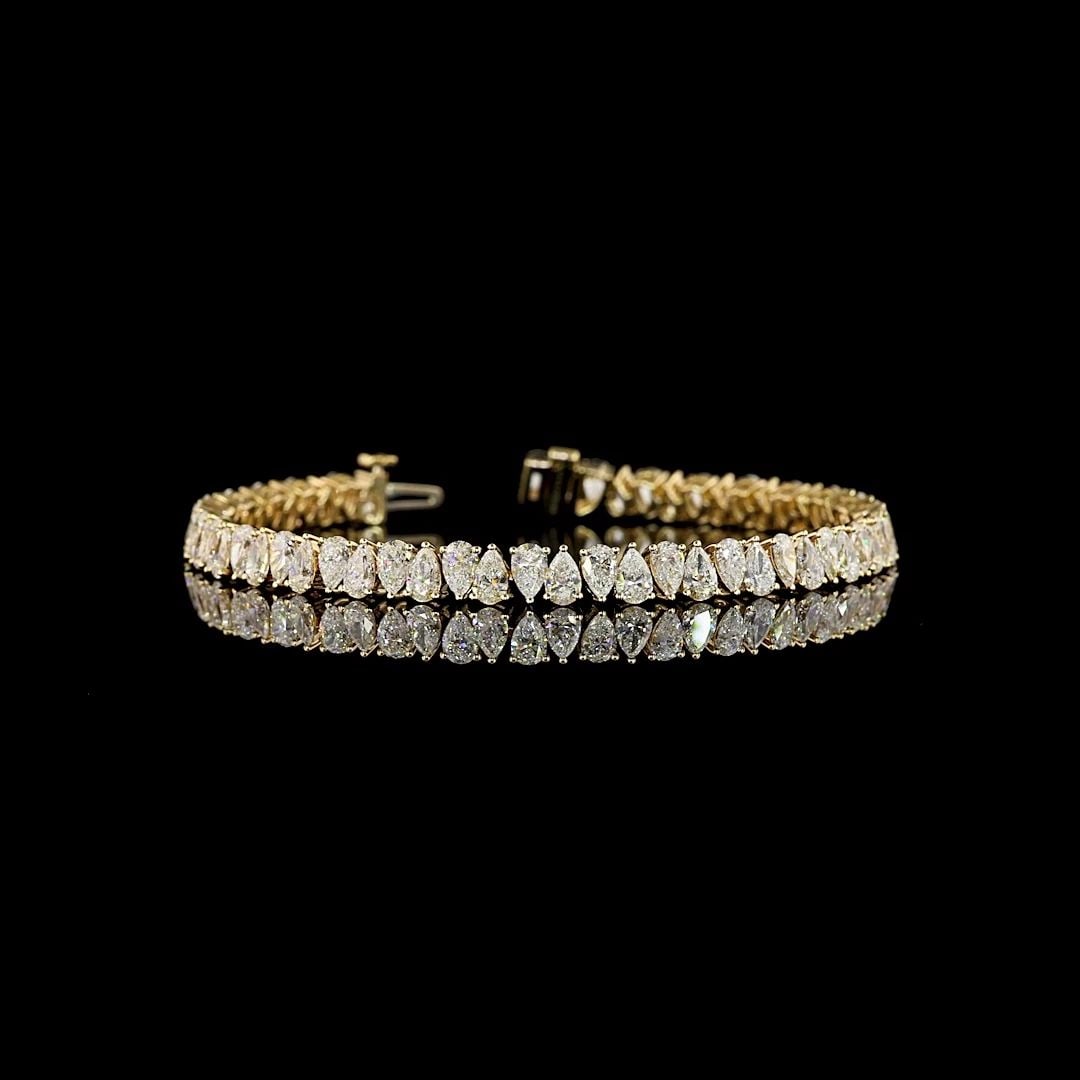 LAB-GROWN 9.15 CARAT PEAR E-F-VS DIAMOND 14K YELLOW GOLD TENNIS BRACELET (1 of 1)