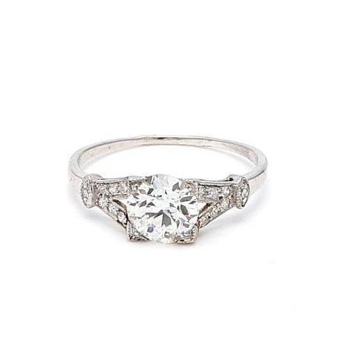 1.10 CARAT ROUND BRILLIANT SHAPE J-VS1 DIAMOND PLATINUM ENGAGEMENT RING: 1.10 CARAT ROUND BRILLIANT SHAPE J-VS1 DIAMOND PLATINUM ENGAGEMENT RING Title: 1.10 Carat Round Brilliant Shape J-VS1 Diamond Platinum Engagement Ring Style: Engagement Metal: Platinum Gemstone 1: 1.1