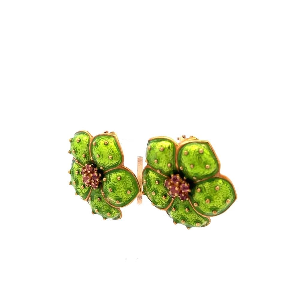 HIDALGO 18K YELLOW GOLD GREEN ENAMEL FLOWER CLIP-ON EARRINGS WITH SAPPHIRES (1 of 1)