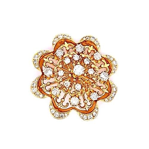 4.70CT ROUND BRILLIANT DIAMOND FLOWER PIN IN 18K YELLOW GOLD: 4.70CT ROUND BRILLIANT DIAMOND FLOWER PIN IN 18K YELLOW GOLD Title: This exquisite vintage pin showcases 4.70 carats of sparkling round brilliant diamonds arranged in an ornate, multi-layered floral d
