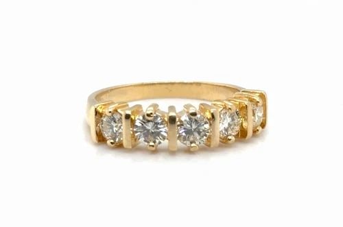 1.00 TCW NATURAL ROUND BRILLIANT DIAMOND RING IN 14K YELLOW GOLD (1 of 2)