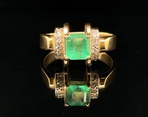VINTAGE EMERALD RING 14KT YELLOW GOLD WITH GENUINE 1CT EMERALD AND DIAMOND (1 of 2)