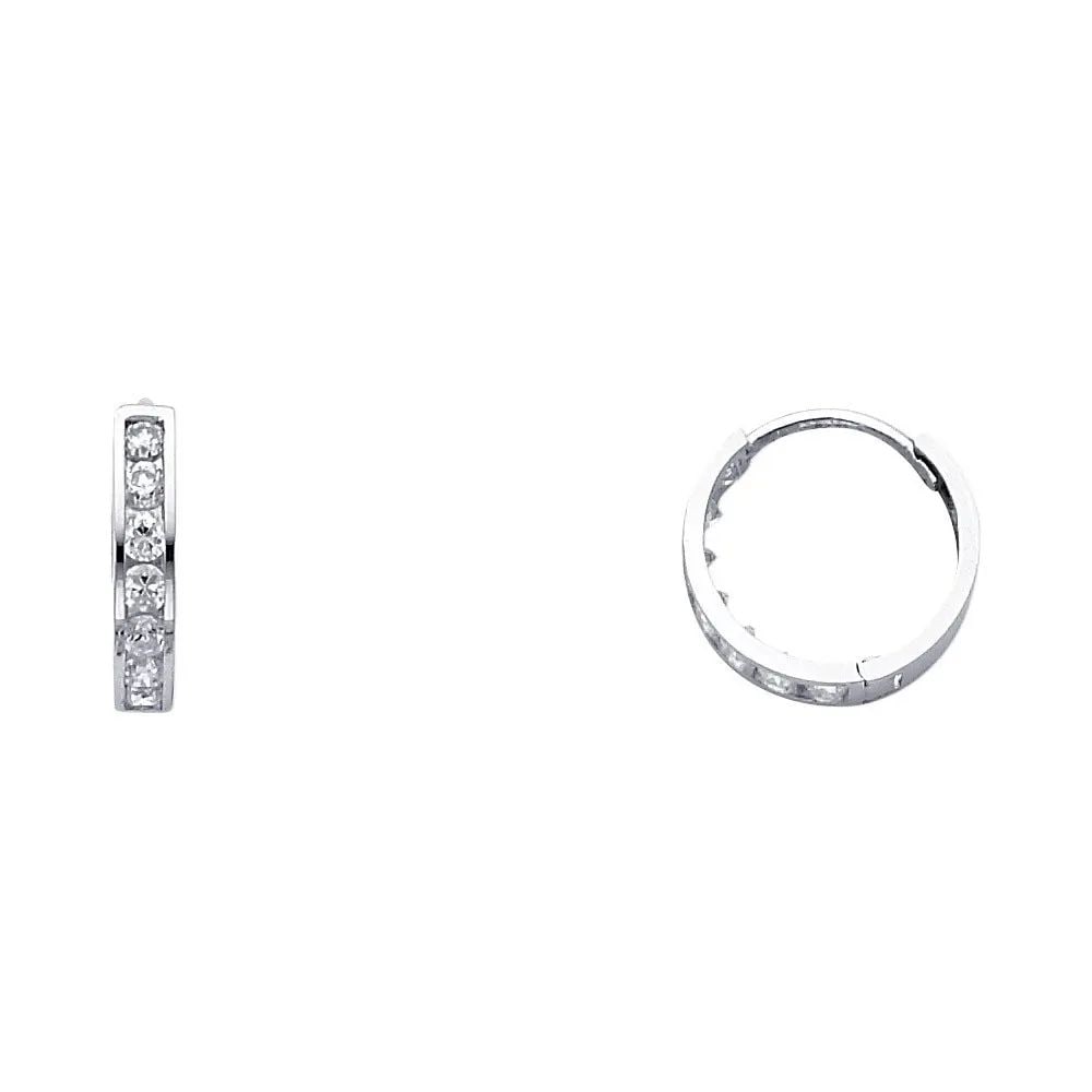 NEW 14K WHITE GOLD HUGGIES EARRINGS: NEW 14K WHITE GOLD HUGGIES EARRINGS HUGGIES EARRINGS NEW 14K WHITE GOLD Height : 13 mm Width : 13 mm Weight : 1.1g