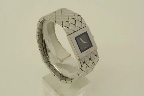 AUTHENTIC CHANEL 19MM WATCH QUILTED SQUARE 1993 QUARTZ STAINLESS STEEL CK31385 (1 of 2)