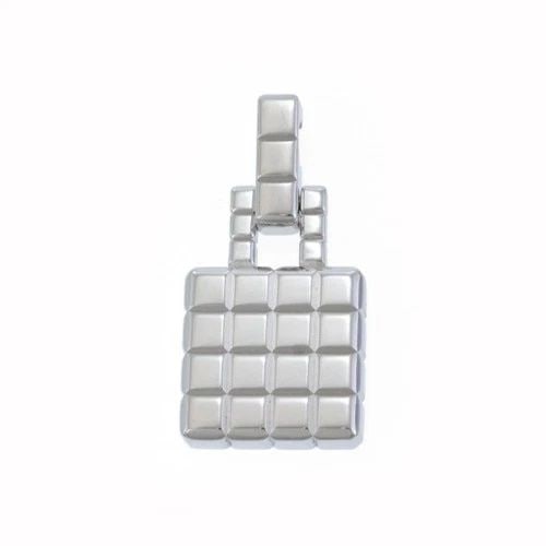 CHOPARD GOLD PENDANT 18K WHITE CUBE HAND BAG STYLE: CHOPARD GOLD PENDANT 18K WHITE CUBE HAND BAG STYLE This is a beautiful designer Chopard pendant. Crafted from 18k white gold with a polished finish featuring a mirror finish square briefcase like shap