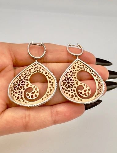 DESIGNER 14K WHITE & ROSE GOLD PAVE DIAMOND FILIGREE POST DANGLE EARRINGS: DESIGNER 14K WHITE & ROSE GOLD PAVE DIAMOND FILIGREE POST DANGLE EARRINGS Designer 14K White & Rose Gold Pave Diamond Filigree Post Dangle Earrings Size: Over 2" Tall By 1.5mm Wide & 1 1/4" Deep Each 
