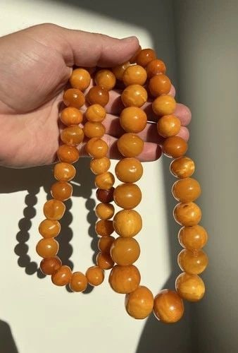 145G - ANTIQUE BUTTERSCOTCH EGG YOLK BALTIC AMBER SWIRL ROUND BEAD NECKLACE 30" (1 of 2)