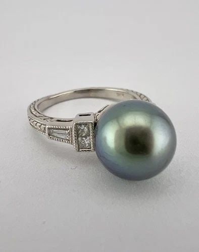 ANTIQUE ART DECO 18K WHITE GOLD 10MM TAHITIAN PEARL & DIAMOND ENGRAVED RING (1 of 2)