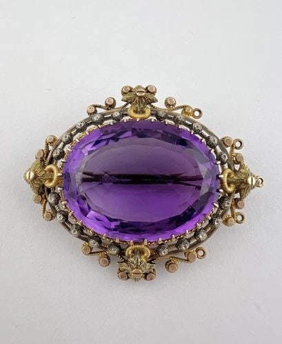ANTIQUE VICTORIAN ETRUSCAN 14K GOLD OLD OVAL CUT AMETHYST FILIGREE PIN BROOCH: ANTIQUE VICTORIAN ETRUSCAN 14K GOLD OLD OVAL CUT AMETHYST FILIGREE PIN BROOCH Antique Victorian Etruscan 14k Gold Old Oval Cut Amethyst Filigree Pin Brooch Size: 1 7/8" Wide By 1 1/2" Tall Amethyst St