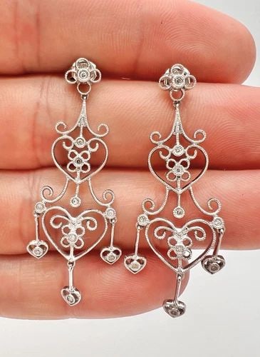 DESIGNER 14K WHITE GOLD DIAMOND HEART FILIGREE CHANDELIER DANGLE POST EARRINGS (1 of 2)